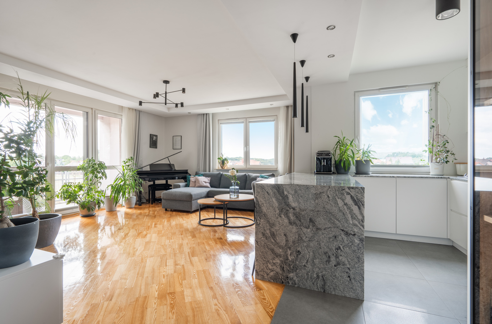 Mieszkanie – Mazowieckie – Warszawa – 1594/7447/OMS