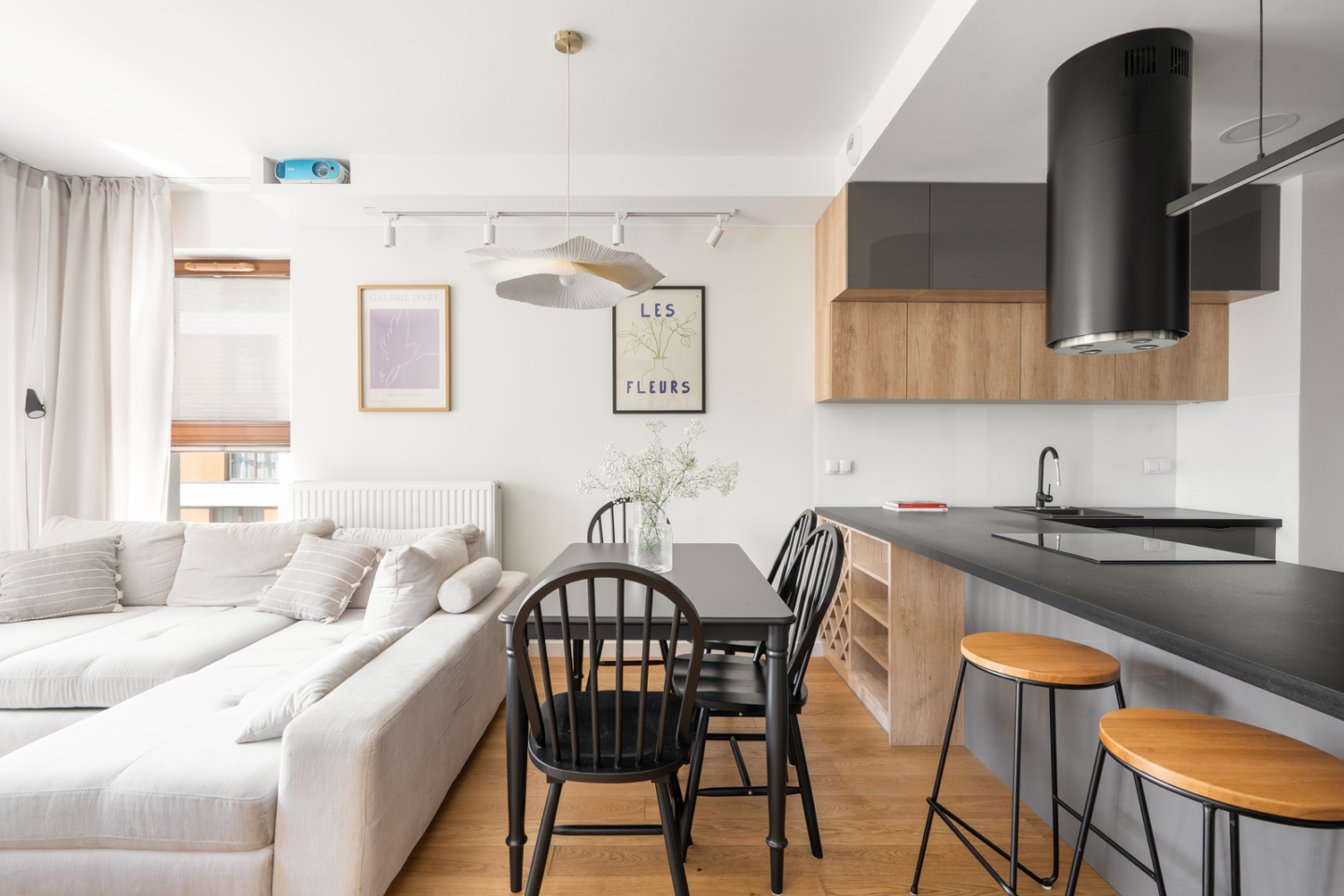 Mieszkanie – Mazowieckie – Warszawa – 406/7447/OMW