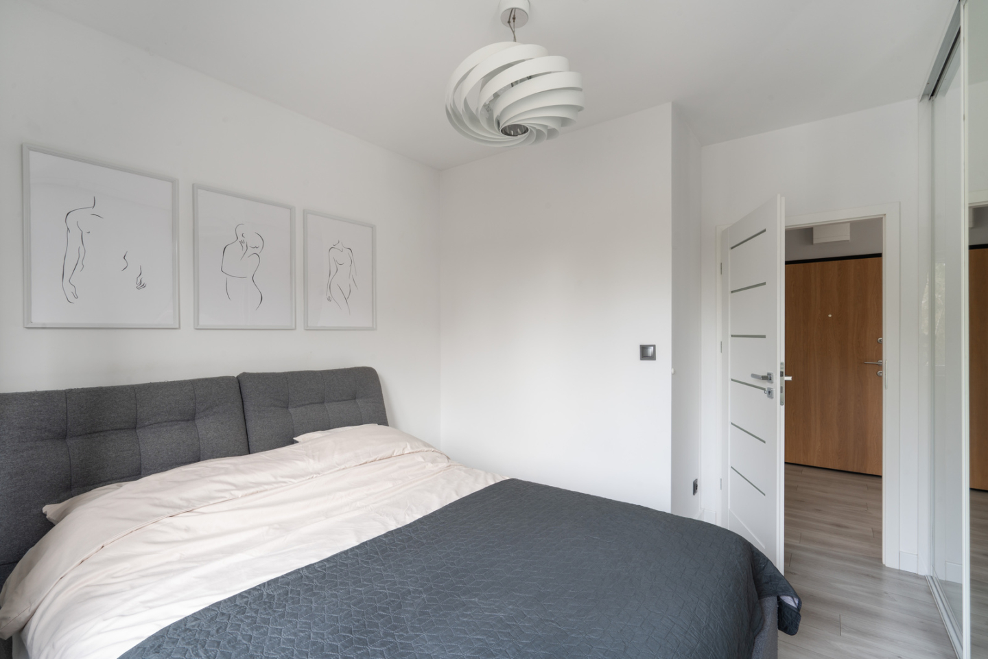 Mieszkanie – Mazowieckie – Warszawa – 1669/7447/OMS