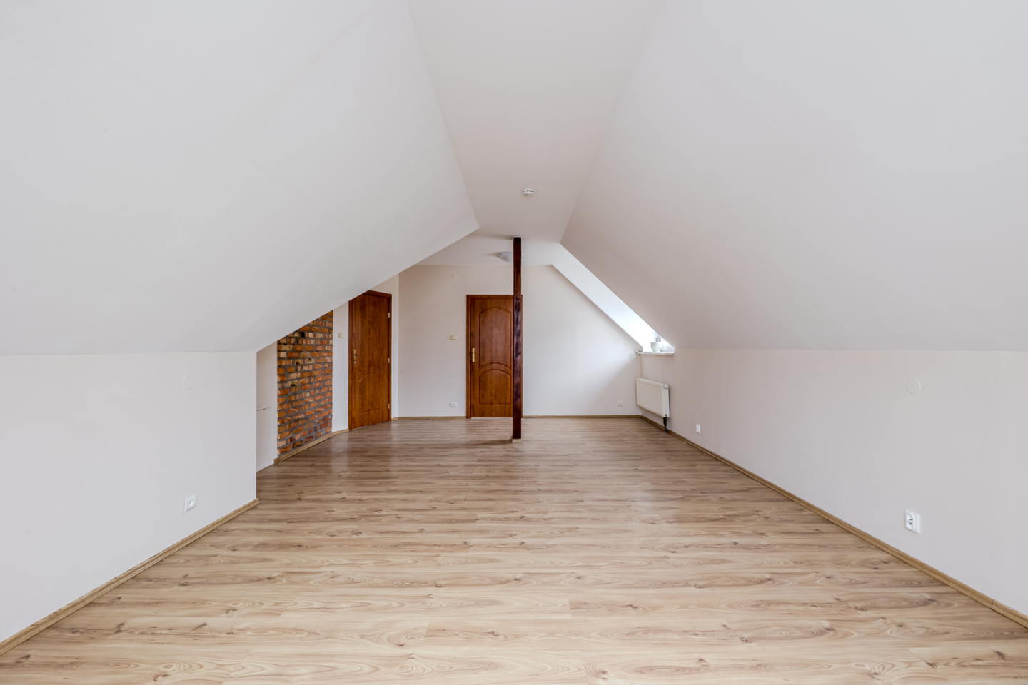 Dom – Mazowieckie – Ustanów – 458/7447/ODS