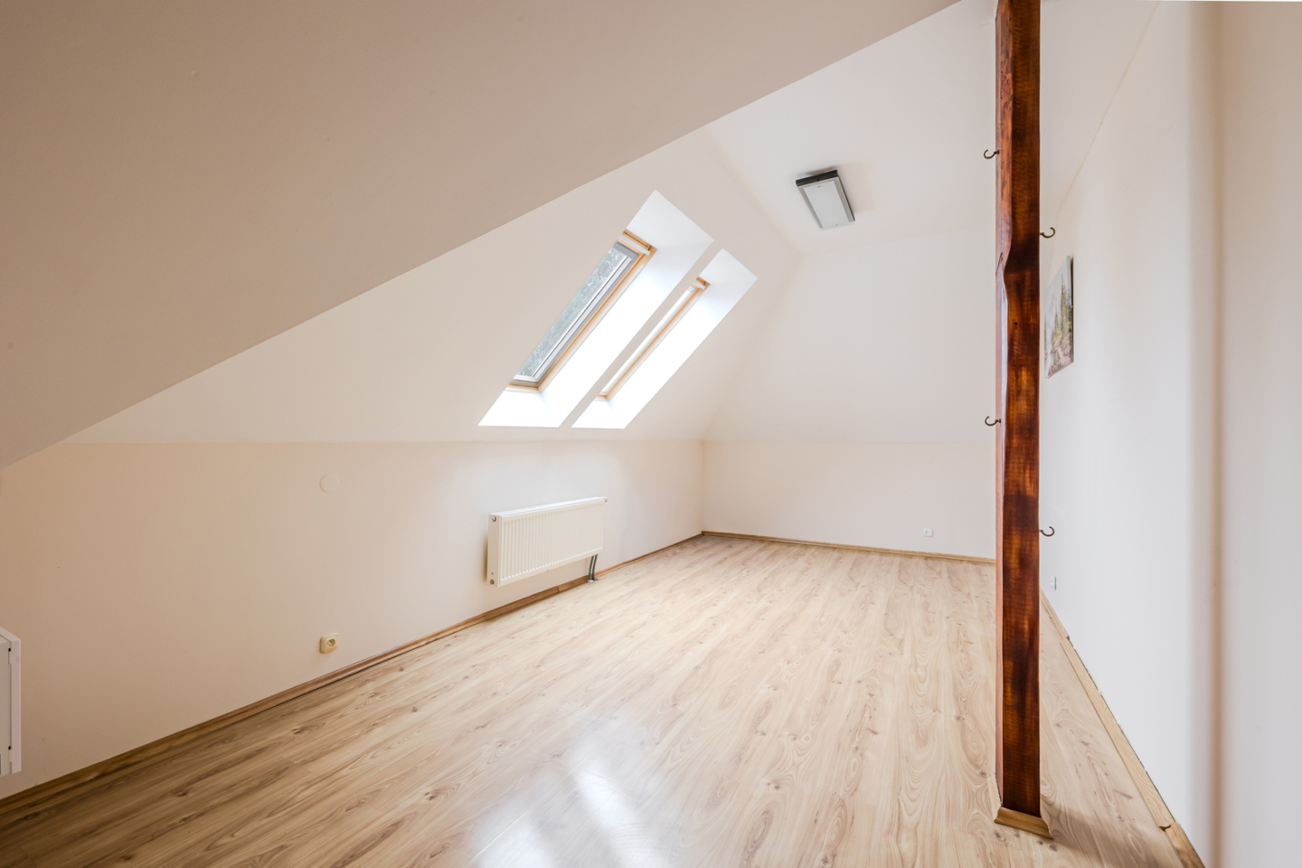 Dom – Mazowieckie – Ustanów – 458/7447/ODS