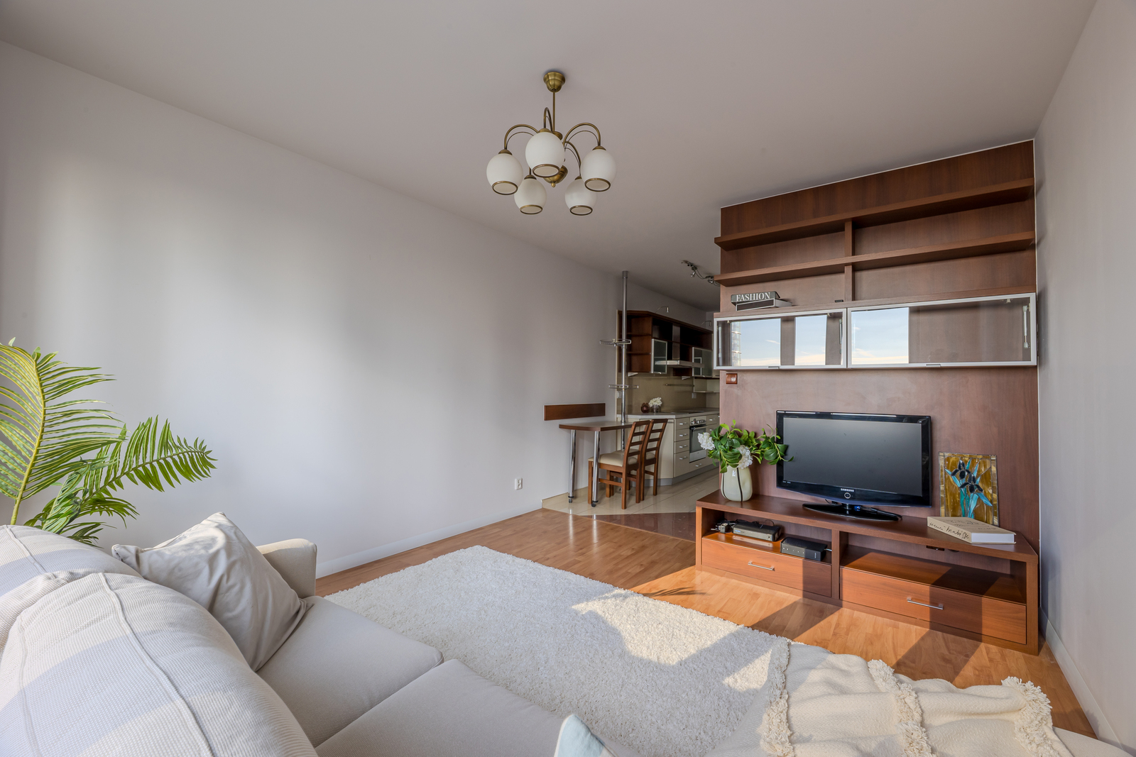 Mieszkanie – Mazowieckie – Warszawa – 452/7447/OMW