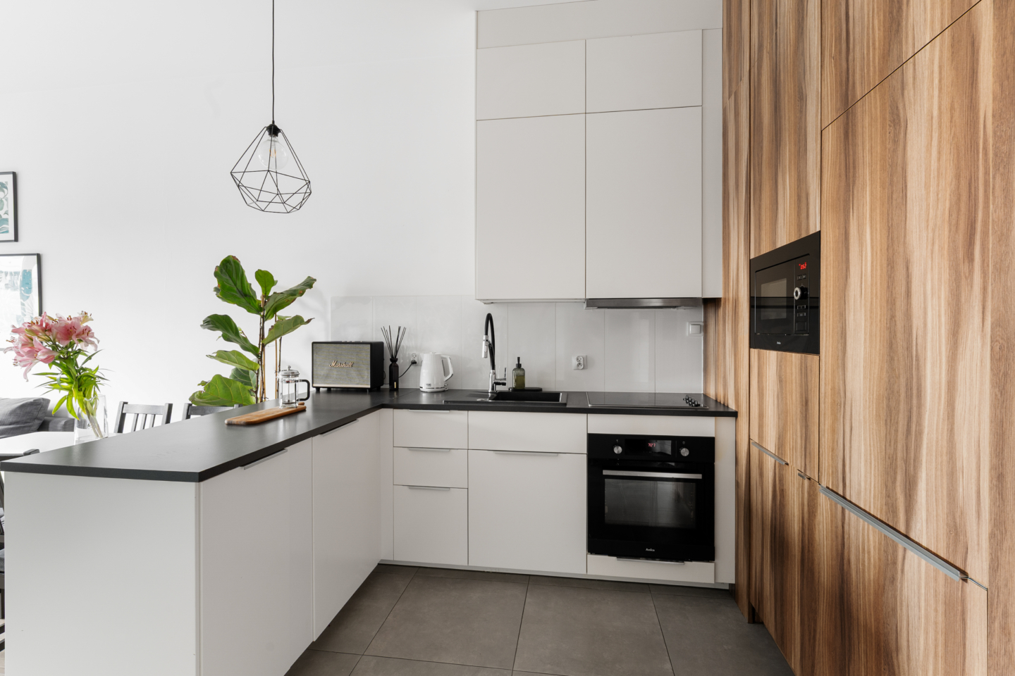 Mieszkanie – Mazowieckie – Warszawa – 453/7447/OMW