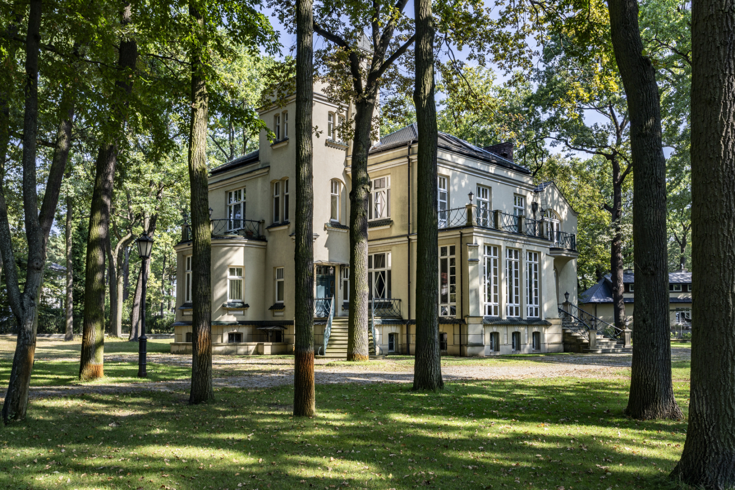 Dom – Mazowieckie – Milanówek – 435/7447/ODS