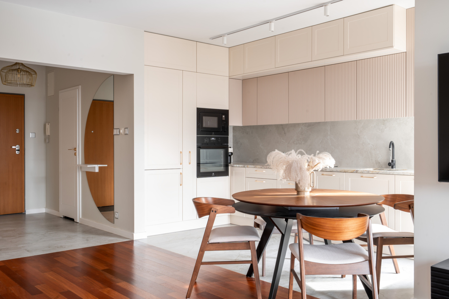 Mieszkanie – Mazowieckie – Warszawa – 1679/7447/OMS