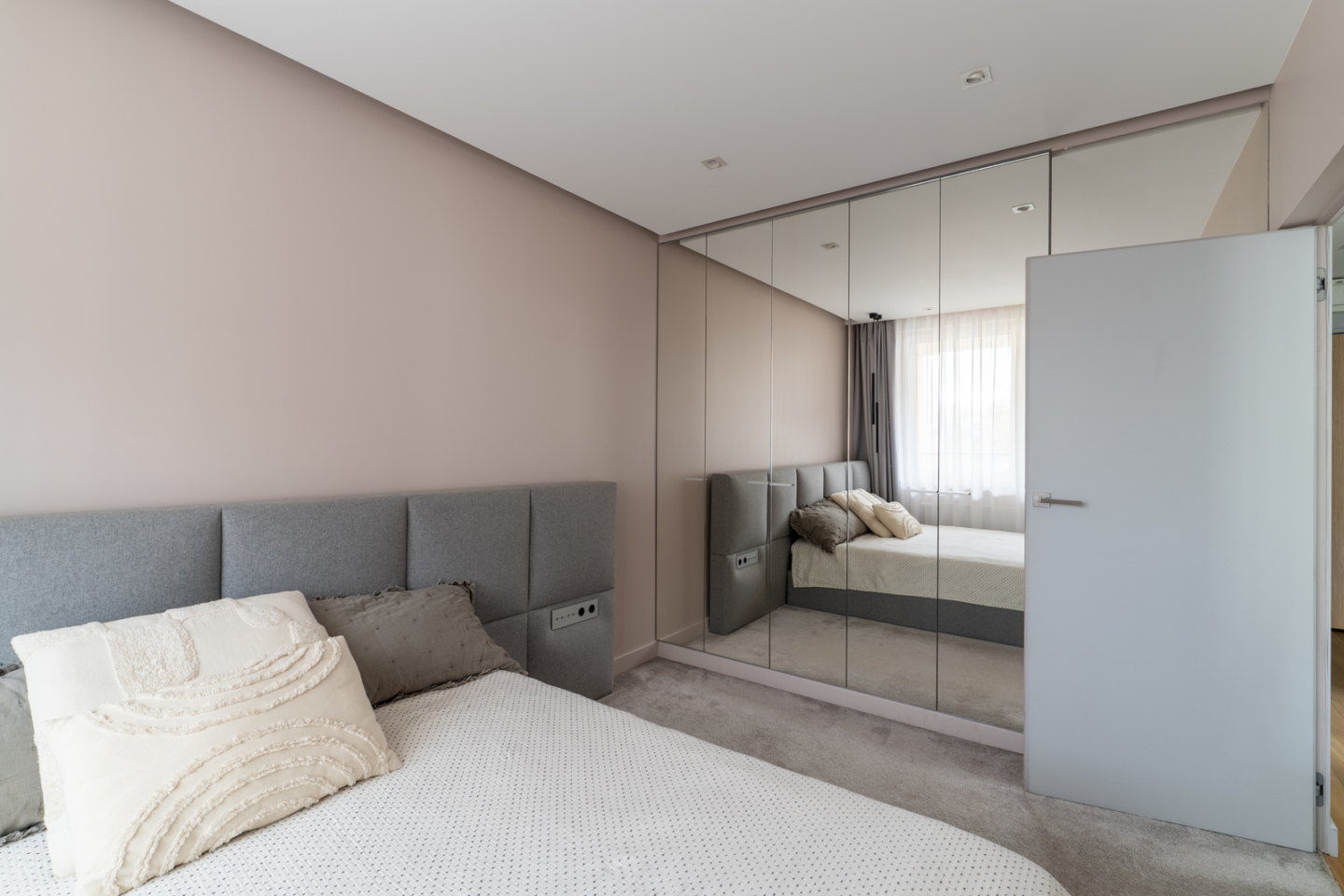 Mieszkanie – Mazowieckie – Warszawa – 460/7447/OMW