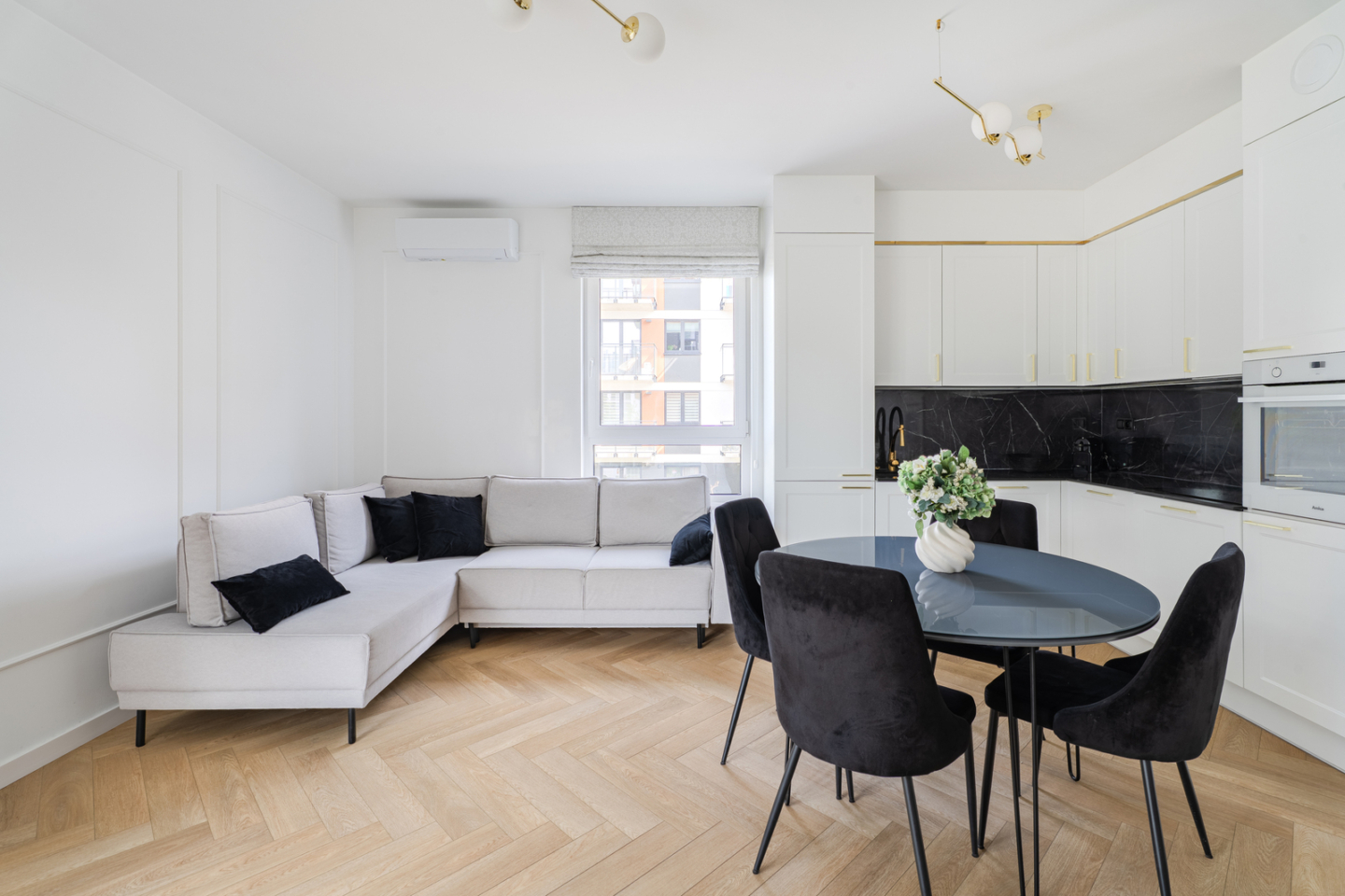 Mieszkanie – Mazowieckie – Warszawa – 467/7447/OMW